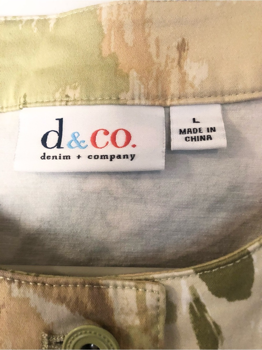 Denim&Co Floral Camouflage Jean Jacket in Olive Green & Beige - Picture 8 of 14